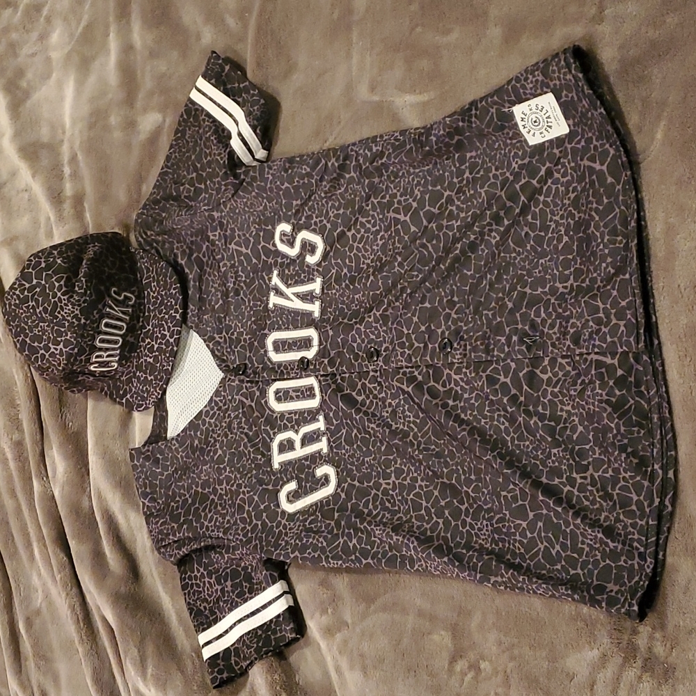 💥MOVING SALE💥 EVERYTHING MUST GO ❤️‍Cooks & Castles matching jersey & hat set